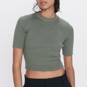 ZARA Ribbed Cropped Sweater
